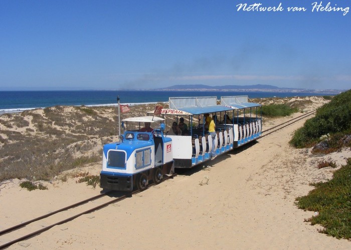 Trenino che collega i vari punti della luuuuunga spiaggia